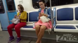 public voyeur in train uts78 (1)