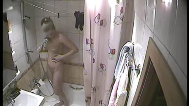 Bathroom-SpyCams-voy10_1