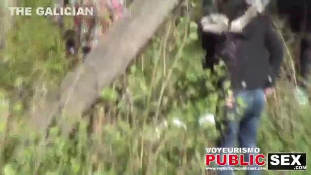 GalicianGotta08 Daytime pissing in a wooded area