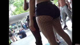 98 big ass in shorts wiggling arround