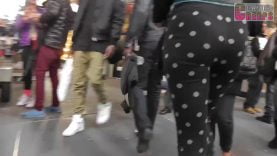 77 butt in polka dots