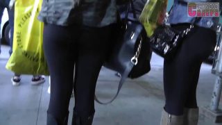 78 nice booty having black leggings