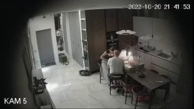 1667081181j8xkv-640×480-1