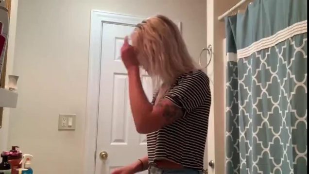 1667413547u2twz-640×480-1