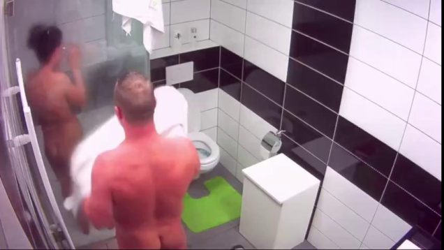 1667426603ey4x0-640×480-1